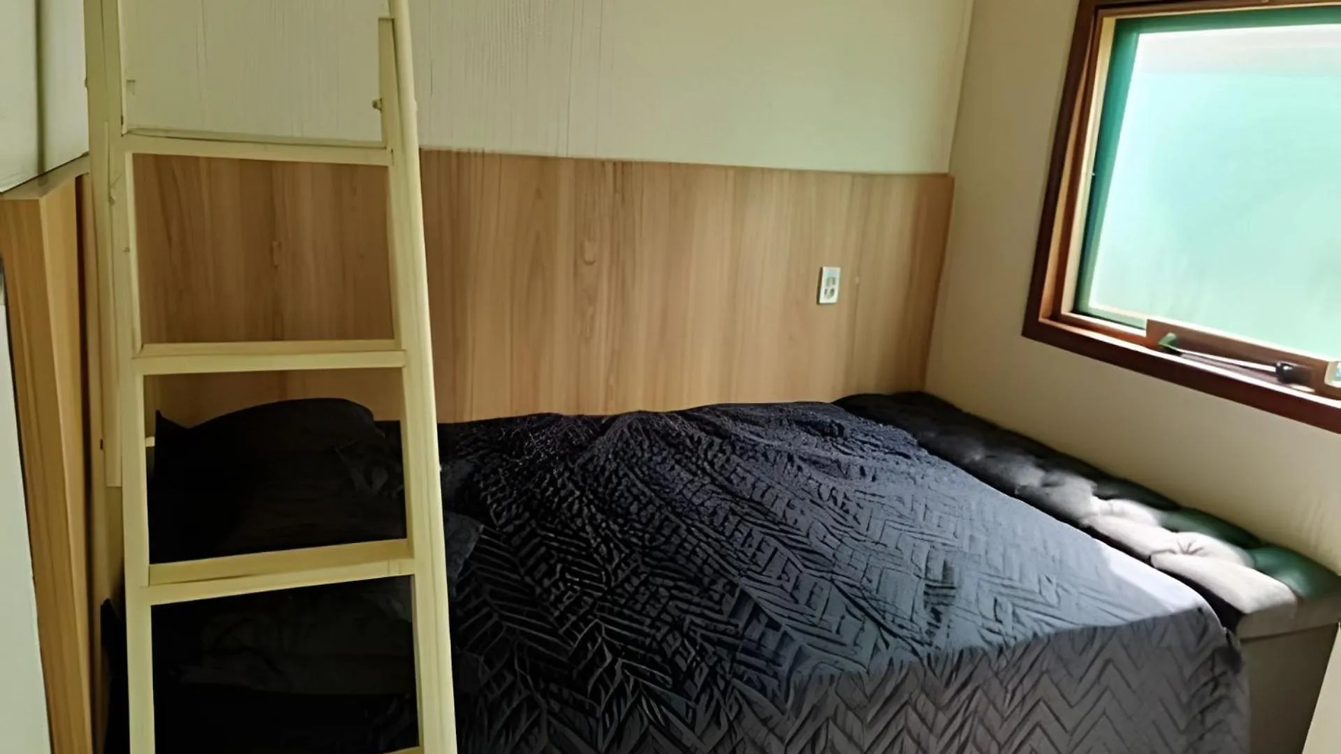 아파트 Condominio Paraiso Do Rosa 임비투바